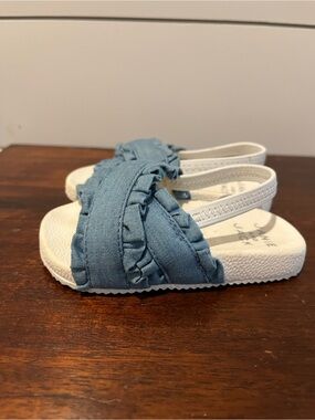 Janie and Jack Baby Blue Denim Chambray Ruffle Slingback Sandals  Size 4